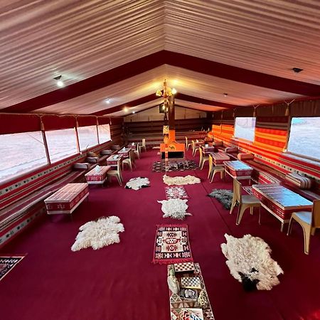 Go Bedouin Camp Hostel วาดิรัม ภายนอก รูปภาพ