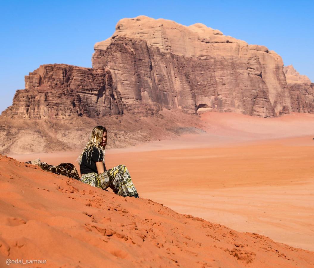Go Bedouin Camp Hostel วาดิรัม ภายนอก รูปภาพ